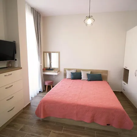 Doris D09 And D10 Lägenhet